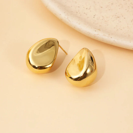 Boucles d'Oreilles Clous Dorées Goutte Sculpturale