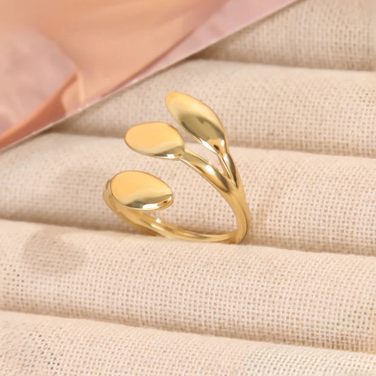 Bague Dorée Ouverte Trois Gouttes Fluides